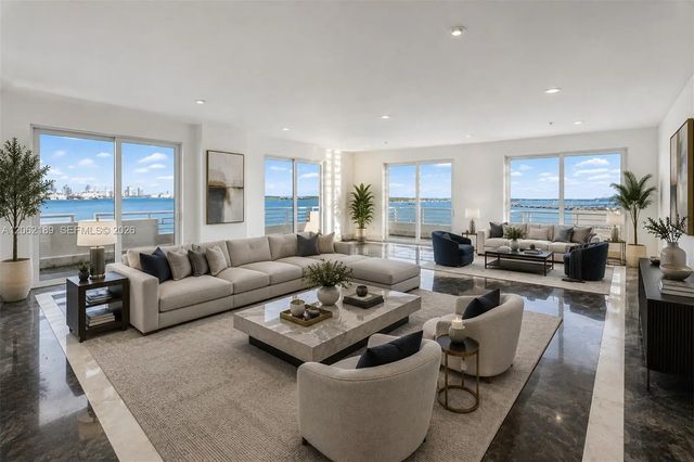 1402 Brickell Bay Drive #1601, Miami