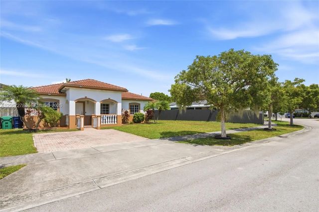 3 of 33 - 22470 Sw 103rd Avenue, Cutler Bay, FL