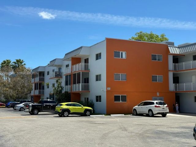 11311 Sw 200th Street #311-d, Miami