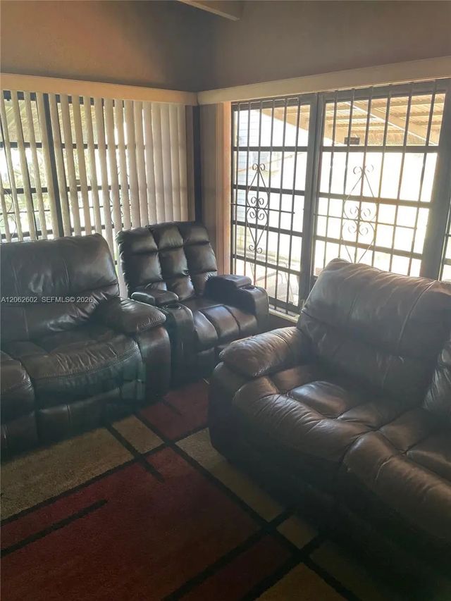 3 of 15 - 3265 Nw 80th Terrace, Miami, FL