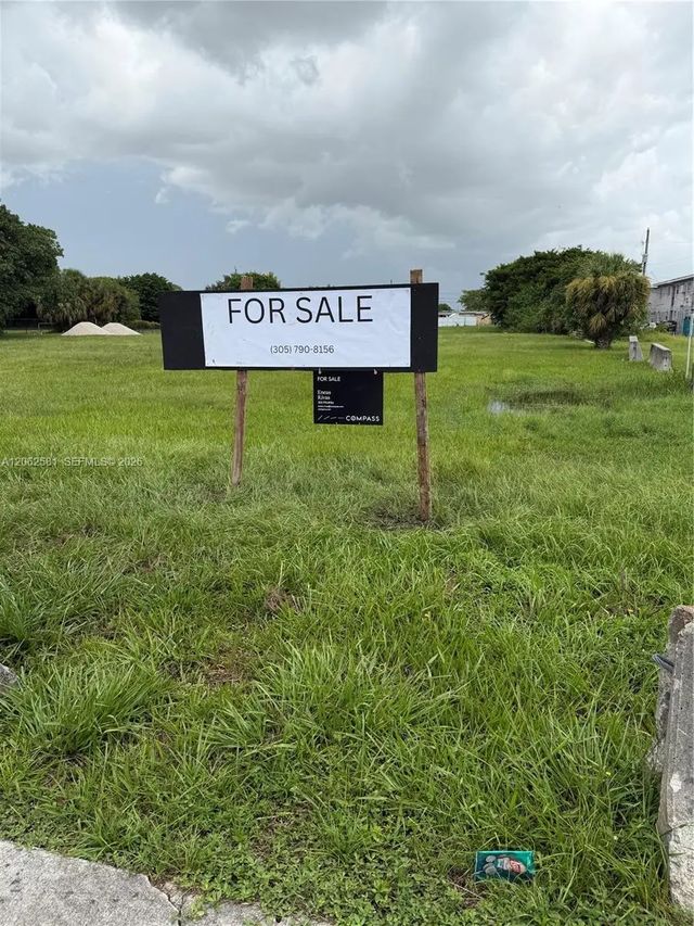 3 of 8 - 2203 Nw 143, Opa-Locka, FL