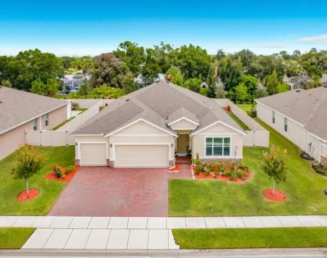 4 of 82 - 111 52nd Square, Vero Beach, FL