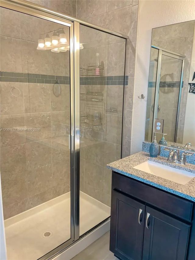 4 of 23 - 5100 Eucalyptus Drive #2, Hollywood, FL