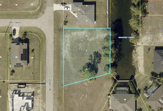 3 of 4 - 3135 Ne 13th Avenue, Cape Coral, FL