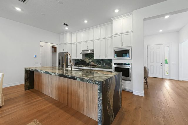 4 of 37 - 10799 Stellar Circle, Palm Beach Gardens, FL