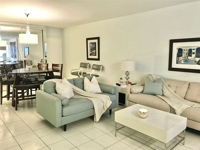 3 of 14 - 5005 Collins Avenue #518, Miami Beach, FL