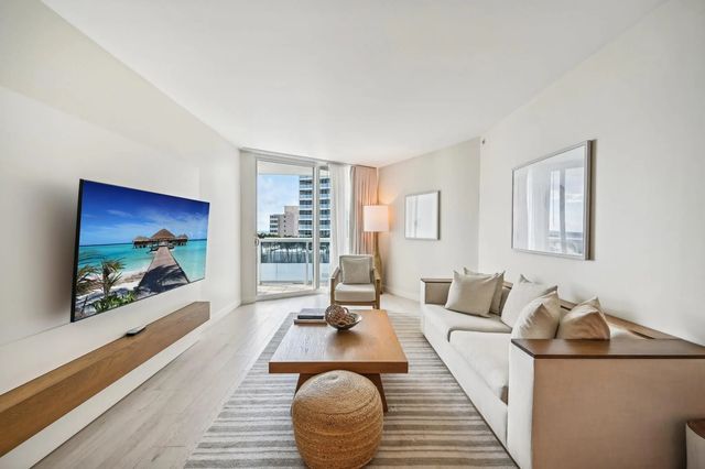 3 of 50 - 505 N Fort Lauderdale Beach Boulevard #813, Fort Lauderdale, FL