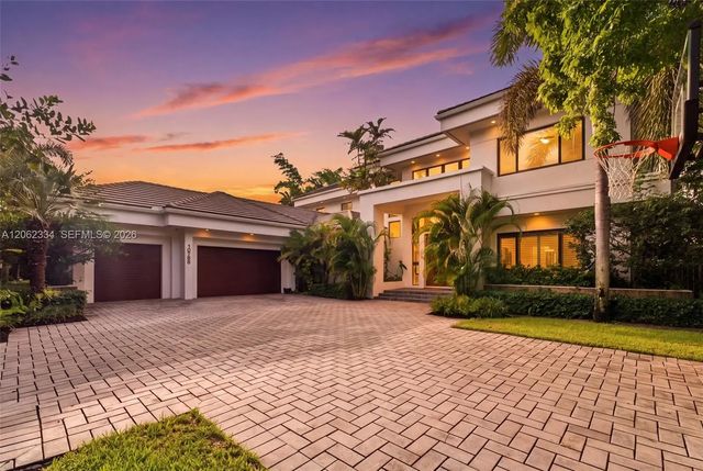 10708 Indian Trail, Davie