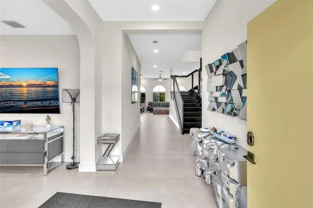 4 of 89 - 2521 Center Avenue, Fort Lauderdale, FL