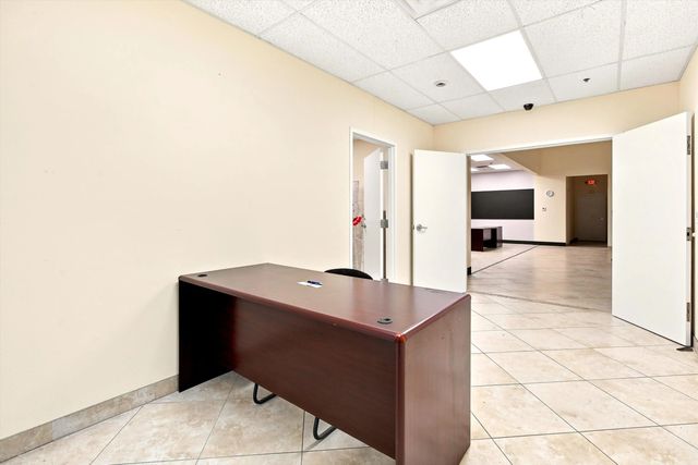 4 of 19 - 2721 Nw 19th Street, Pompano Beach, FL