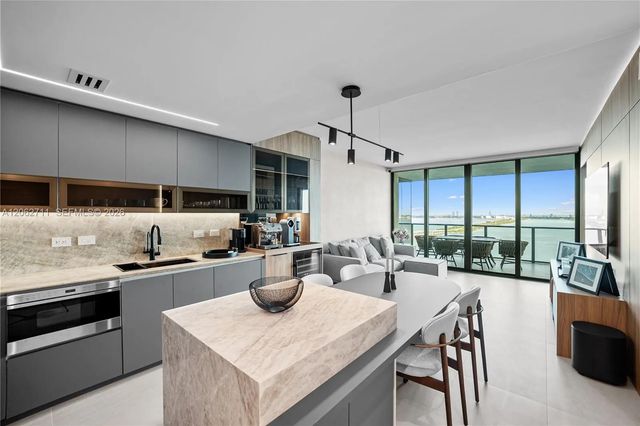 2 of 53 - 3131 Ne 7th Avenue #2805, Miami, FL