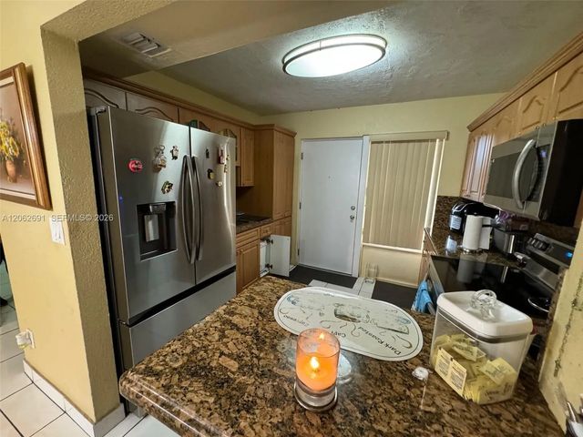5 of 27 - 9240 Fontainebleau Boulevard #204, Miami, FL