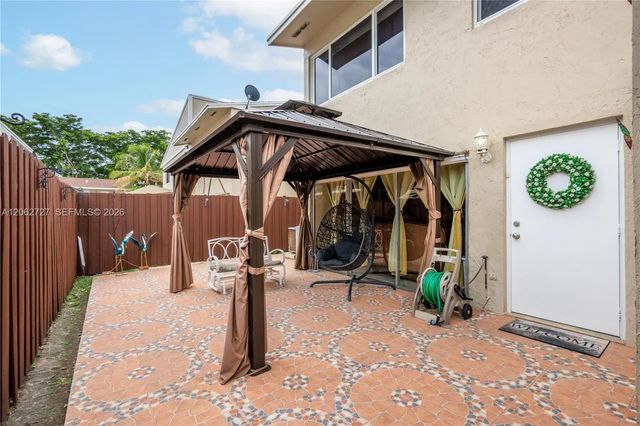 5 of 42 - 15680 Sw 82nd Cir Lane #8-8, Miami, FL