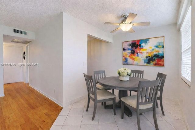 4 of 28 - 13450 Sw 3rd Street #408d, Pembroke Pines, FL