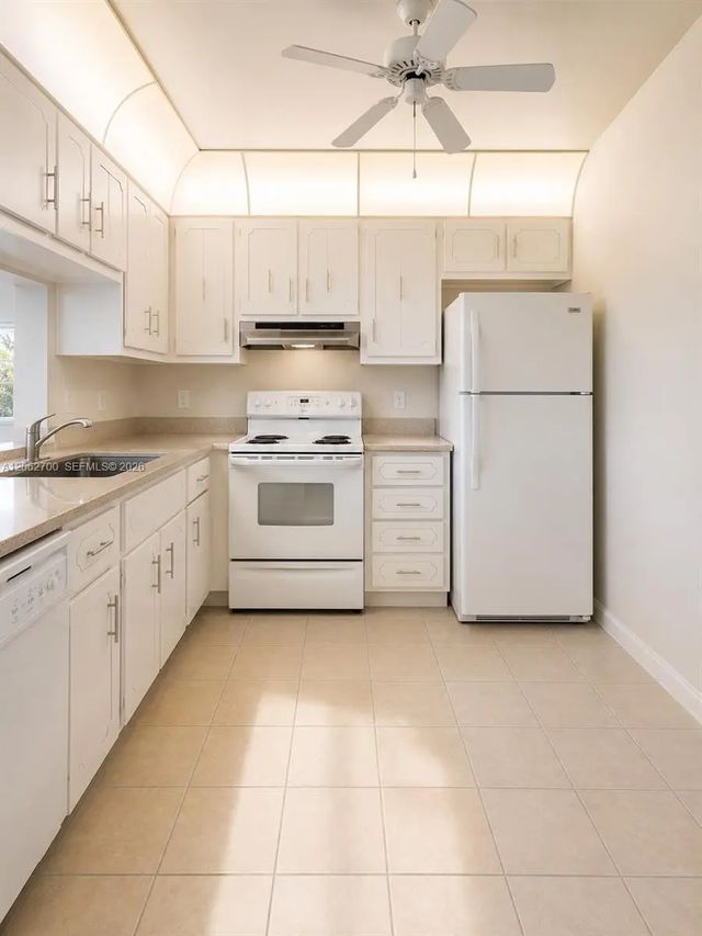 5 of 5 - 12035 Ne 2nd Avenue #a310, North Miami, FL