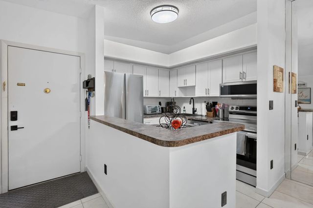 4 of 33 - 9474 S Belfort Circle #206, Tamarac, FL