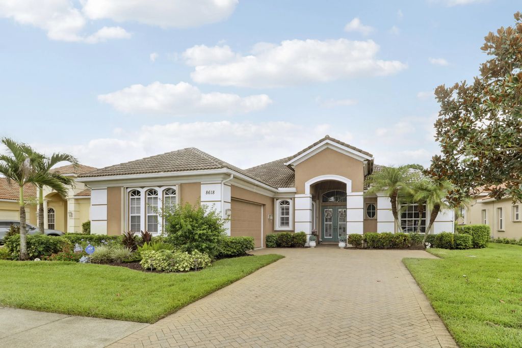 8618 Tompson Point Road, Port St. Lucie