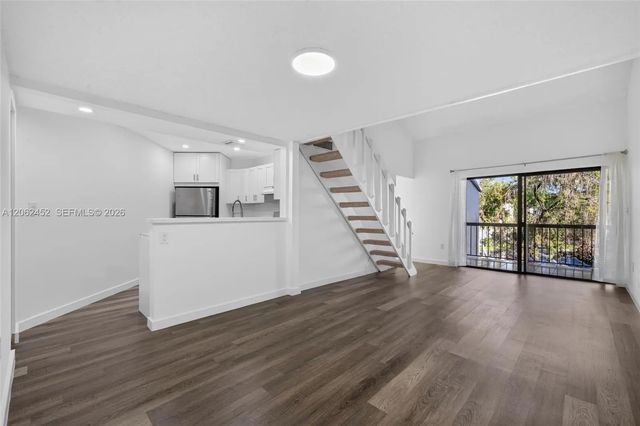 5 of 39 - 9429 Fontainebleau Boulevard #201-33, Miami, FL