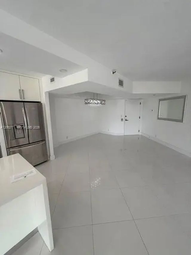 4 of 67 - 19707 Turnberry Way #24b, Aventura, FL