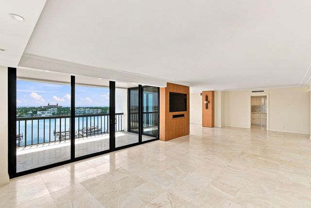 4 of 45 - 400 N Flagler Drive #1701, West Palm Beach, FL