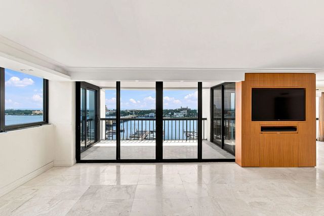 5 of 45 - 400 N Flagler Drive #1701, West Palm Beach, FL