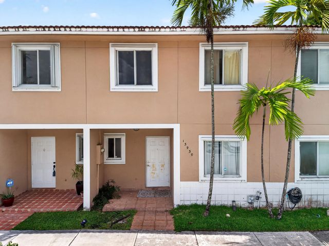 4 of 41 - 13930 Sw 175th Terrace, Miami, FL