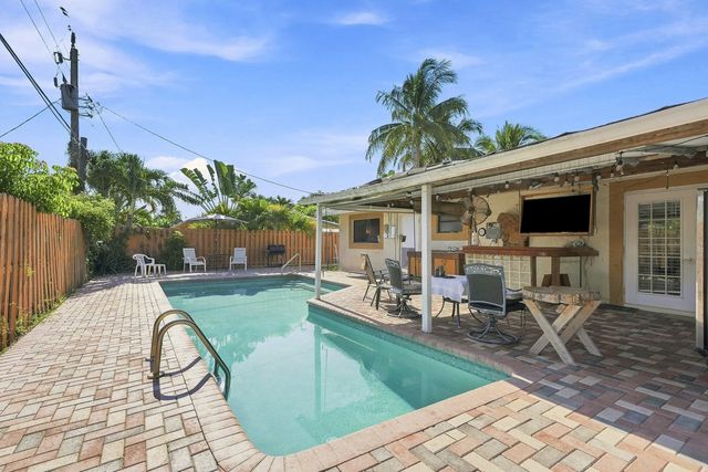 4 of 28 - 2511 Ne 12th Court, Pompano Beach, FL