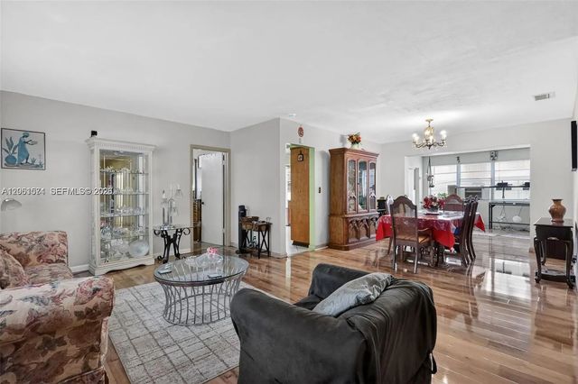 5 of 32 - 6861 Sw 1st Court, Pembroke Pines, FL