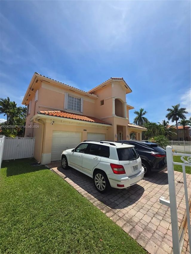 4 of 40 - N/A, Miami, FL