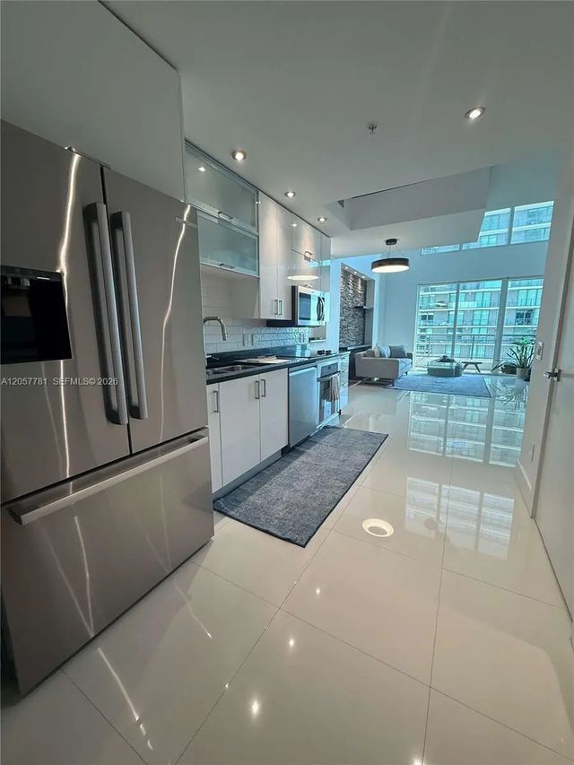 60 Sw 13th Street #3808, Miami