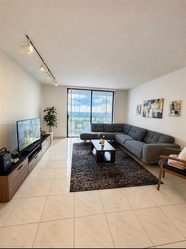 600 Three Islands Boulevard #1207, Hallandale Beach