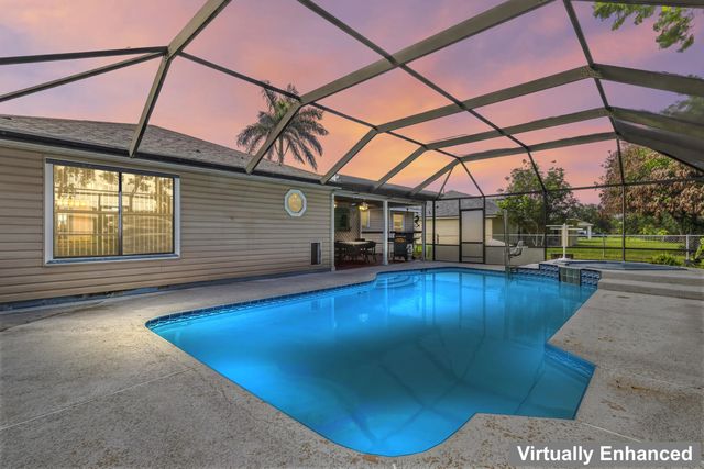 2081 Se South Buttonwood Drive, Port St. Lucie