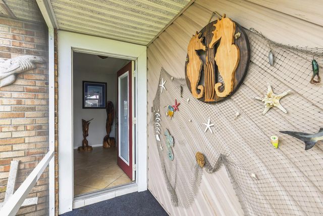 5 of 43 - 2081 Se South Buttonwood Drive, Port St. Lucie, FL