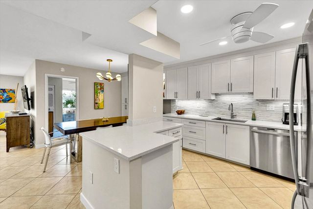 3 of 42 - 3520 S Ocean Boulevard #l405, South Palm Beach, FL