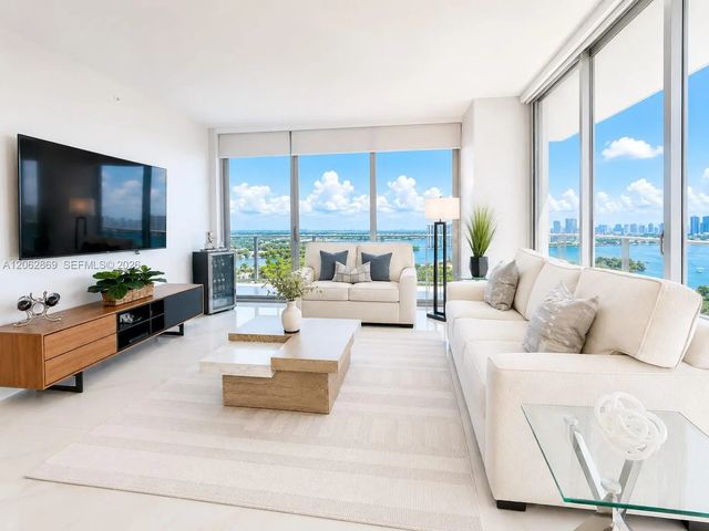 4 of 52 - 16385 Biscayne Boulevard #2007, North Miami Beach, FL