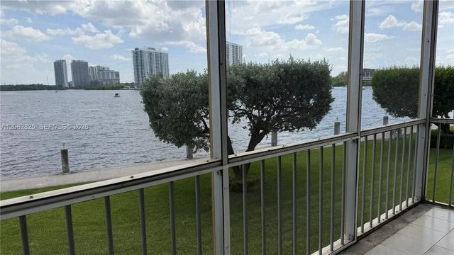 5 of 25 - 3000 Marcos Drive #p210, Aventura, FL