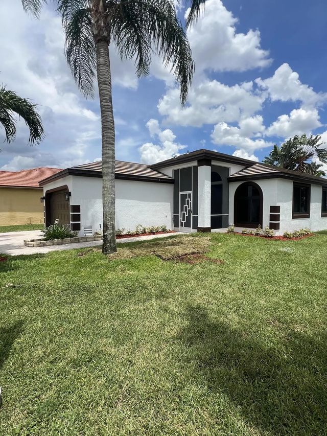 5 of 59 - 6407 Breckenridge Circle, Lake Worth, FL