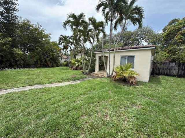 2 of 12 - 1510 Dewey Street, Hollywood, FL