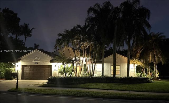 894 Spoonbill Circle, Weston