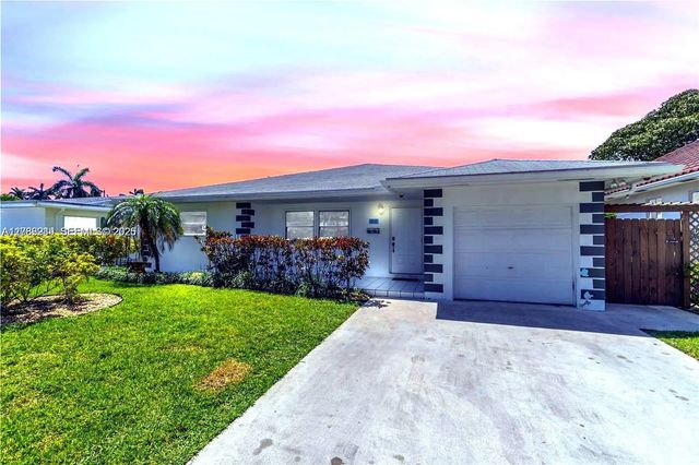 806 Ne 4th Street, Hallandale Beach