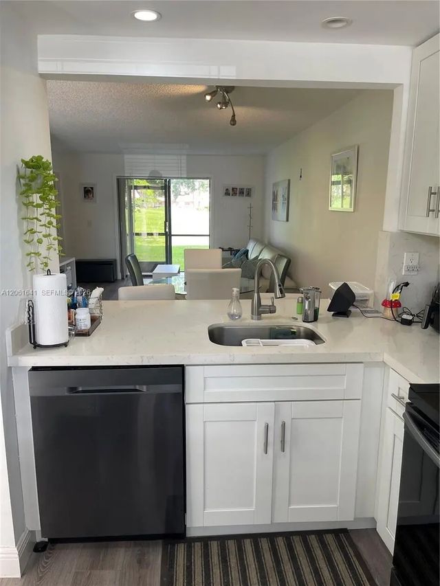 10434 Sunrise Lakes Boulevard #107, Sunrise