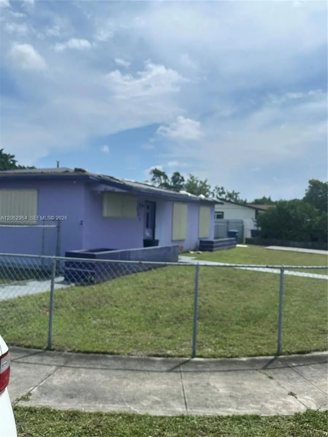 3431 Nw 194th Terrace, Miami Gardens