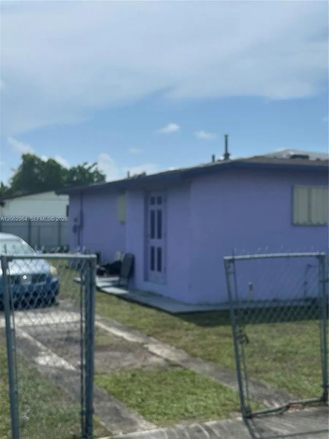 4 of 6 - 3431 Nw 194th Terrace, Miami Gardens, FL