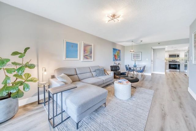 1650 Coral Way #510, Miami