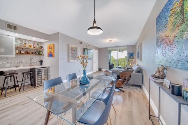 2 of 37 - 1650 Coral Way #510, Miami, FL
