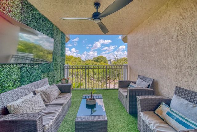 3 of 37 - 1650 Coral Way #510, Miami, FL