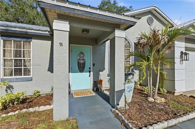 4 of 25 - 4022 E Sunflower Circle, LaBelle, FL
