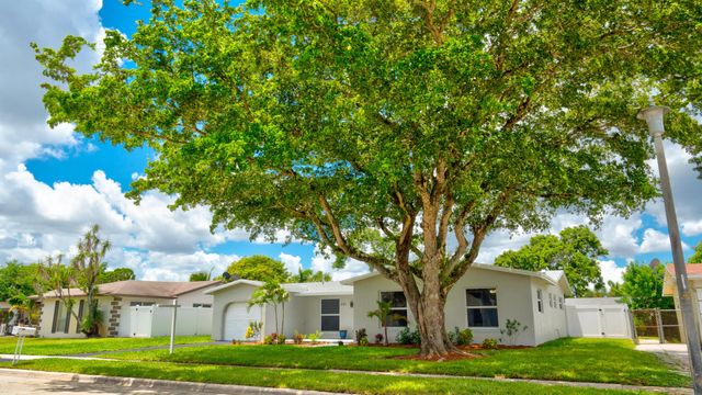 2 of 31 - 521 Sw 63rd Terrace, Margate, FL