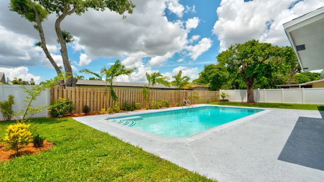 5 of 31 - 521 Sw 63rd Terrace, Margate, FL