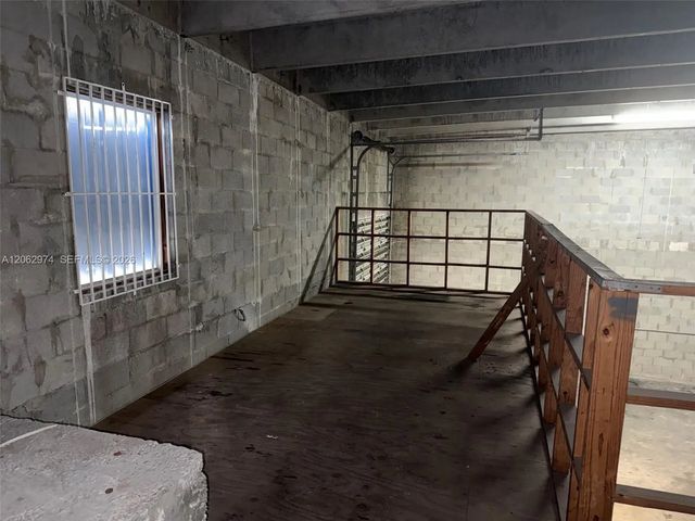 5 of 7 - 2205 W 80th Street #f-4, Hialeah, FL